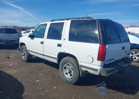 1998 GMC Yukon Slt из США, поврежденный, VIN 1GKEK13R2WJ718818